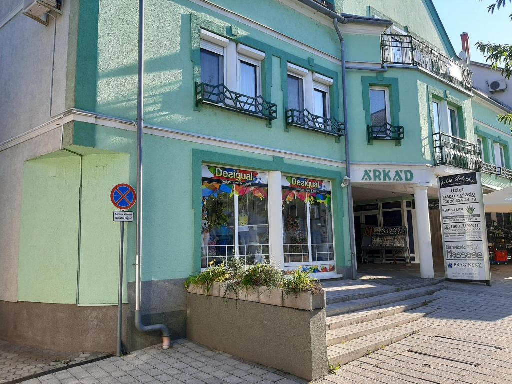 Budova, v ktorej sa apartmán nachádza