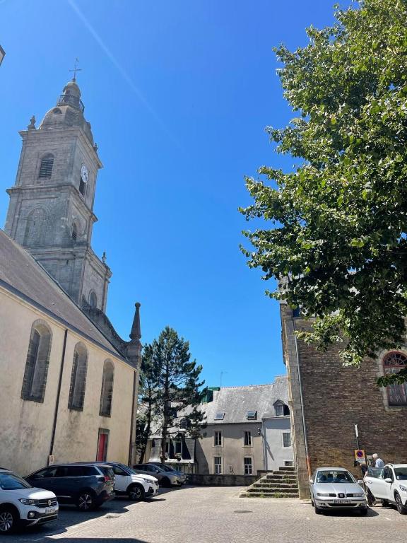 Zdjęcie z galerii obiektu Le Patio, coeur de ville avec garage et jardin w mieście Vannes
