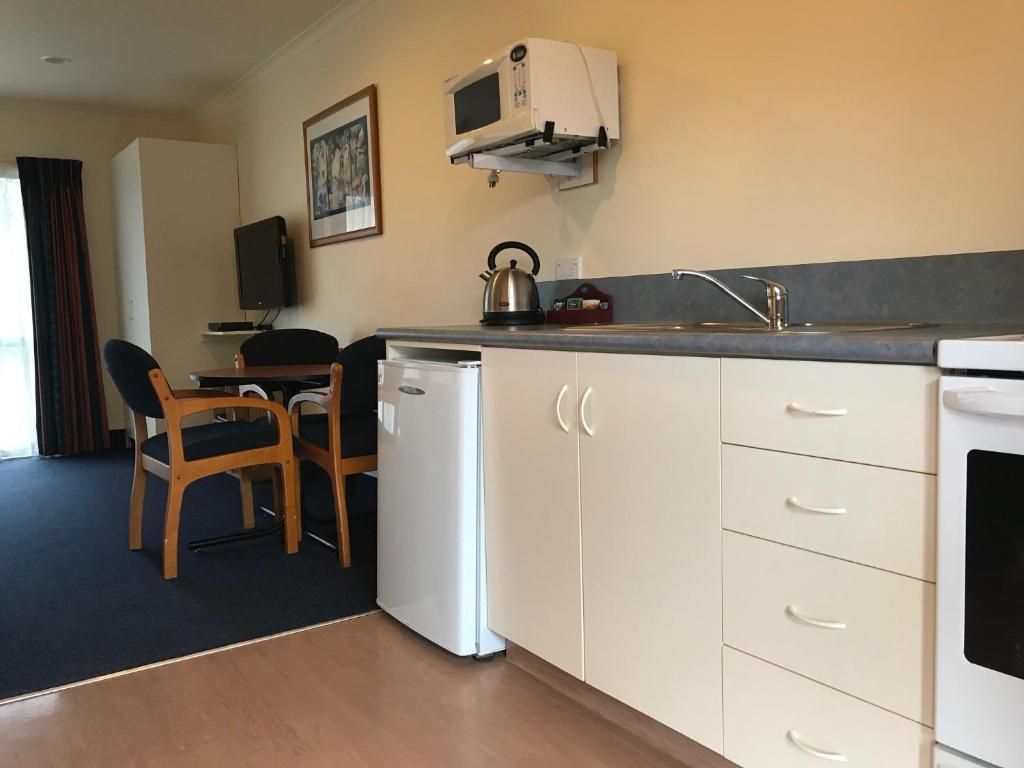 The Peaks Motor Inn - Resim 4