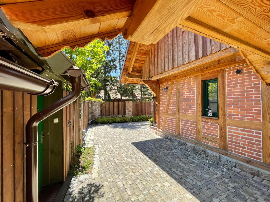 Budova, v ktorej sa vila nachádza