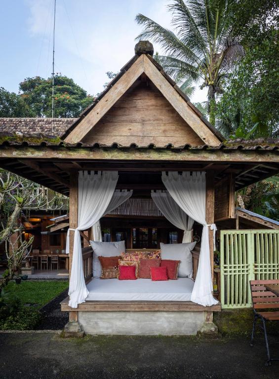 Zahrada ubytování Nienté Bali