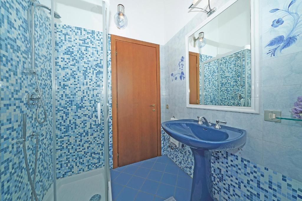Zdjęcie z galerii obiektu Villa Tamara - Gardagate w mieście San Felice del Benaco