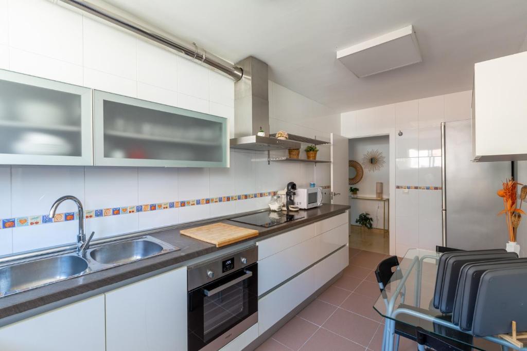 Kuchyň nebo kuchyňský kout v ubytování Apartamento Catania en Aguadulce con vistas al mar