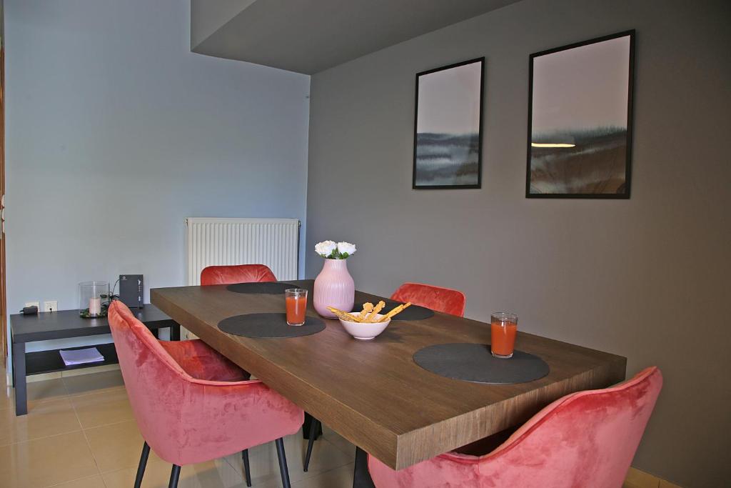 2 Bedroom Apartment near the Athens Airport, Spata - Appartement De Deux Chambres