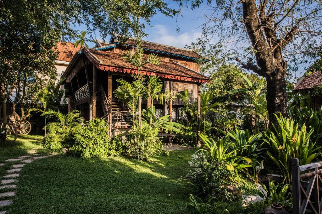 Zahrada ubytování Phum Khmer Lodge - Village Cambodian Eco-Lodge