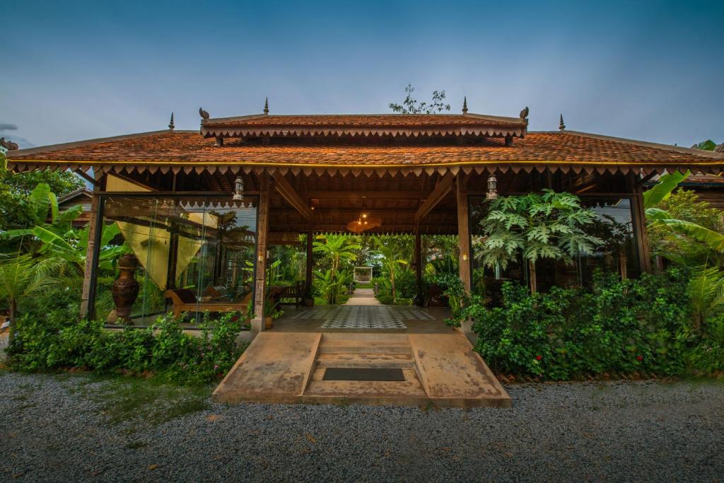 Zahrada ubytování Phum Khmer Lodge - Village Cambodian Eco-Lodge