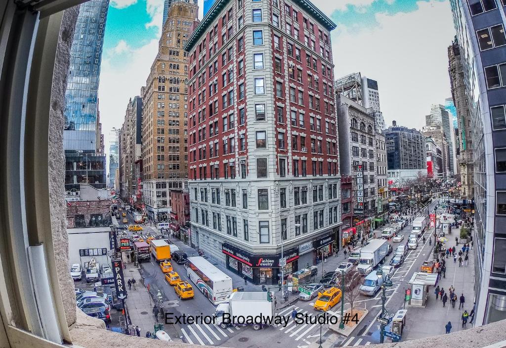 NYC Empire Apartments - Deluxe Studio #4