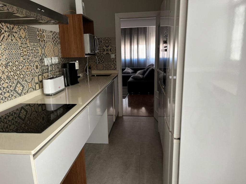 Kuchyň nebo kuchyňský kout v ubytování Estupendo apartamento en Estación-Centro, WIFI, Agua por Osmosis