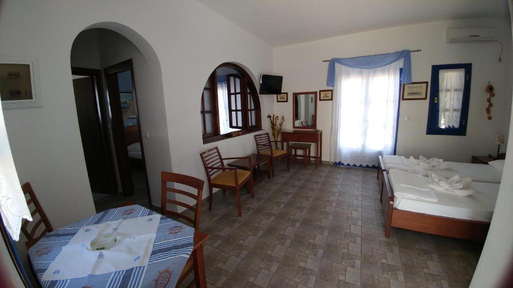 Postel nebo postele na pokoji v ubytování Aegean Star Hotel