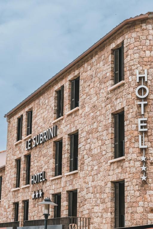 Budova, kde se aparthotel nachází