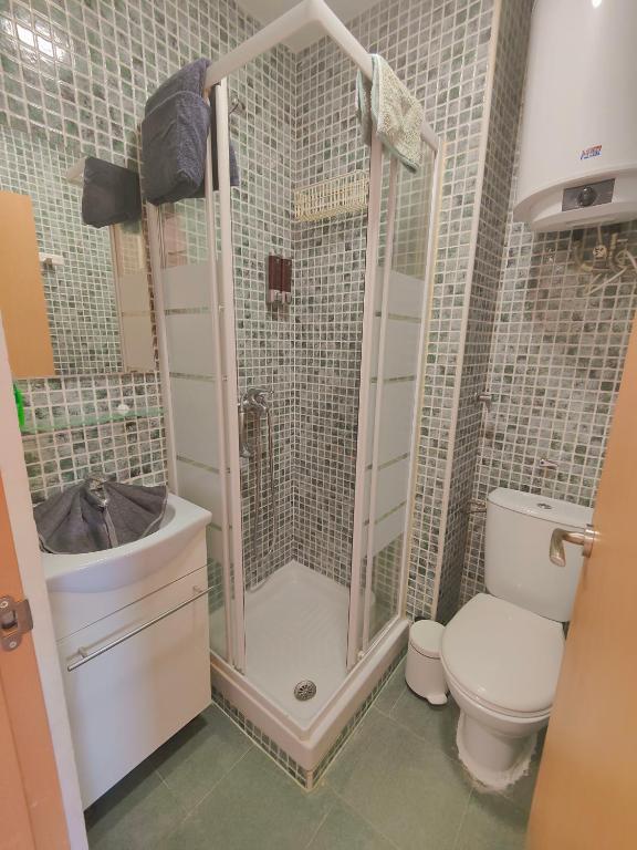 Kúpeľňa v ubytovaní Begona 408 Compact city center studio BY NAMASTE ELITE