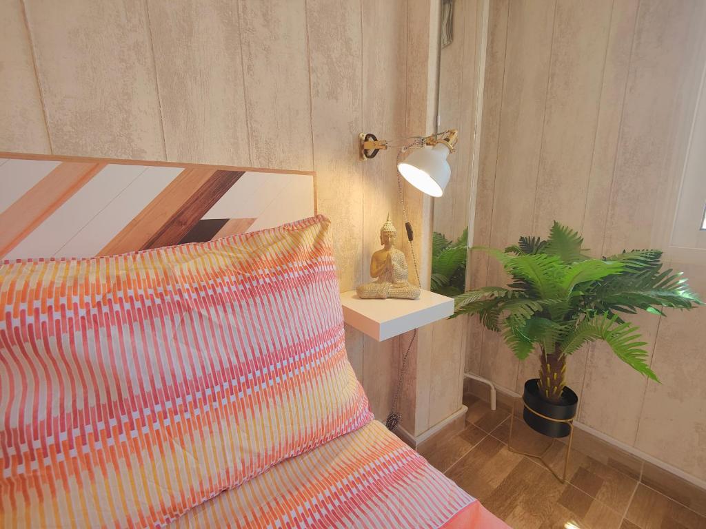 Posteľ alebo postele v izbe v ubytovaní Begona 408 Compact city center studio BY NAMASTE ELITE