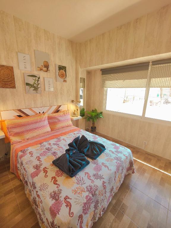 Posteľ alebo postele v izbe v ubytovaní Begona 408 Compact city center studio BY NAMASTE ELITE