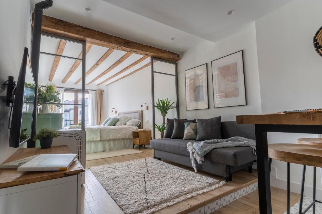 Cathedral Suite Home - 15