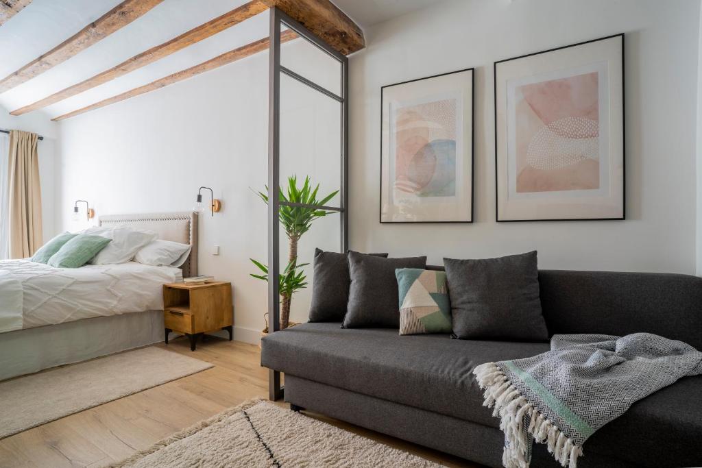 Cathedral Suite Home - 17