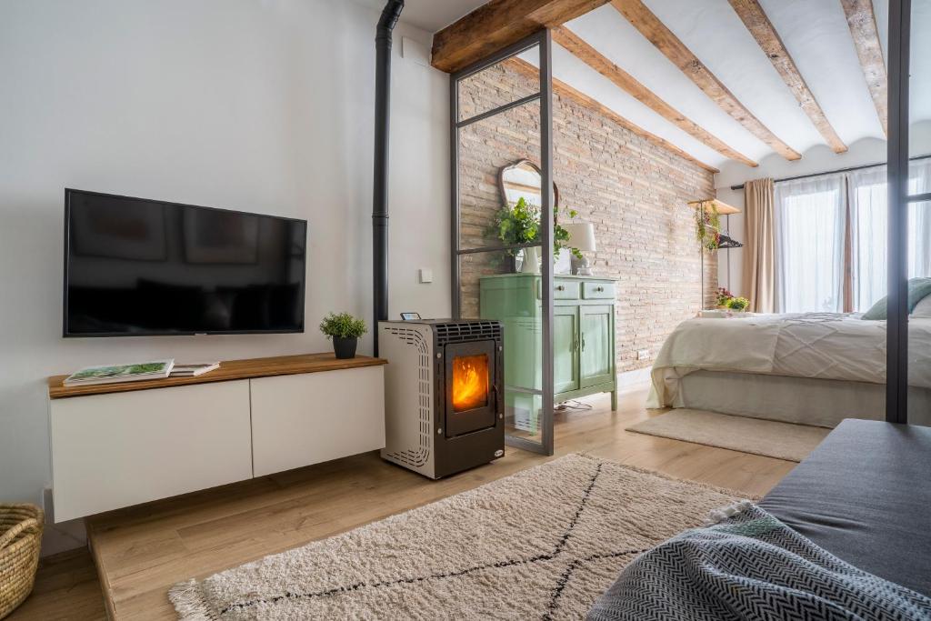 Cathedral Suite Home - 9