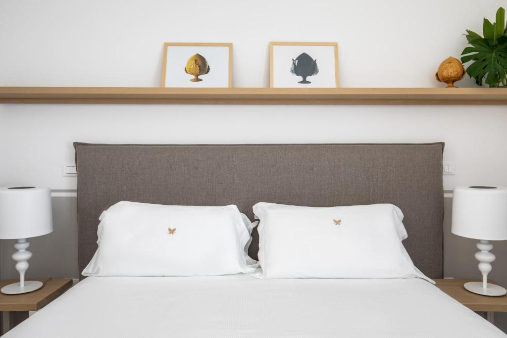 Giardino Dei Pini - Boutique Hotel - Deluxe Double Or Twin Room With Garden View