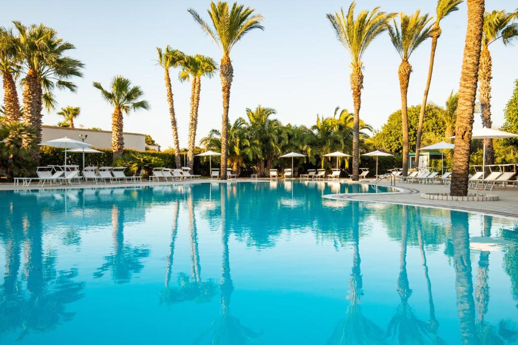 Piscina di Giardino Dei Pini - Boutique Hotel o nelle vicinanze