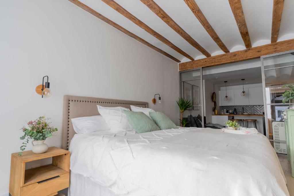 Cathedral Suite Home - 10