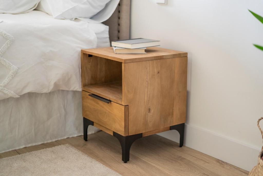 Cathedral Suite Home - 11