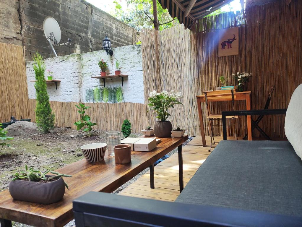 Apartment near Public Transportation in Gungoren