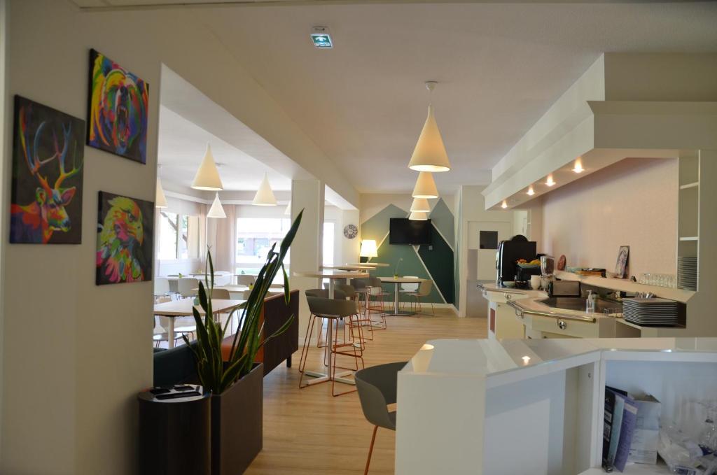 Gallery image of The Originals City, Hôtel Amys, Tarbes Sud (Inter-Hotel) in Odos