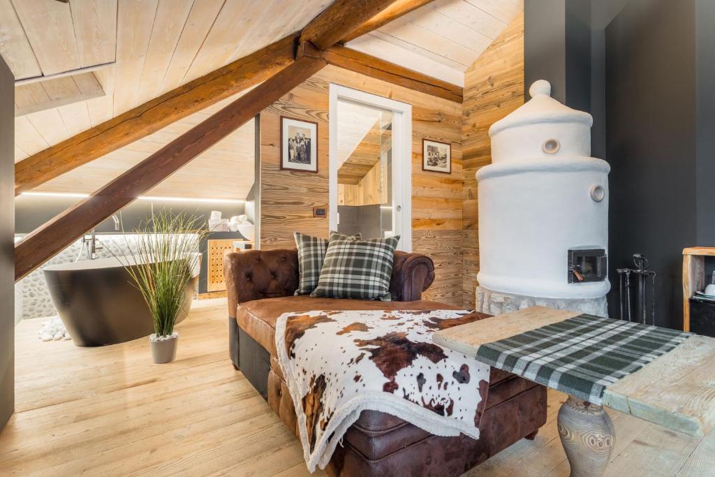 John Luxury Suites - Suite Junior Con Sauna