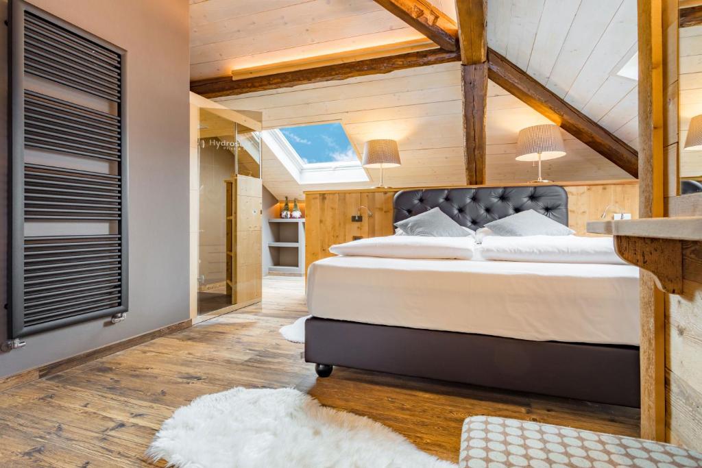 John Luxury Suites - Suite Junior Con Sauna
