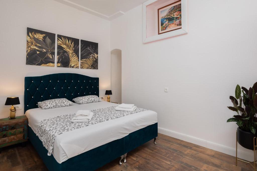Posteľ alebo postele v izbe v ubytovaní Luxury apartment Toni
