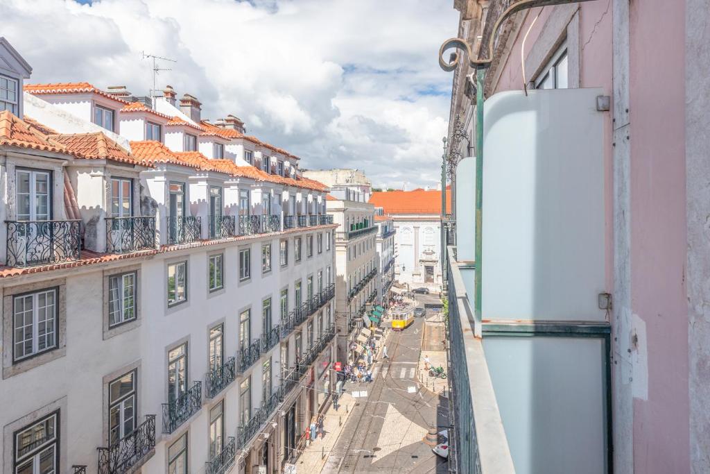 Galeriebild der Unterkunft Happy at Chiado in Lissabon