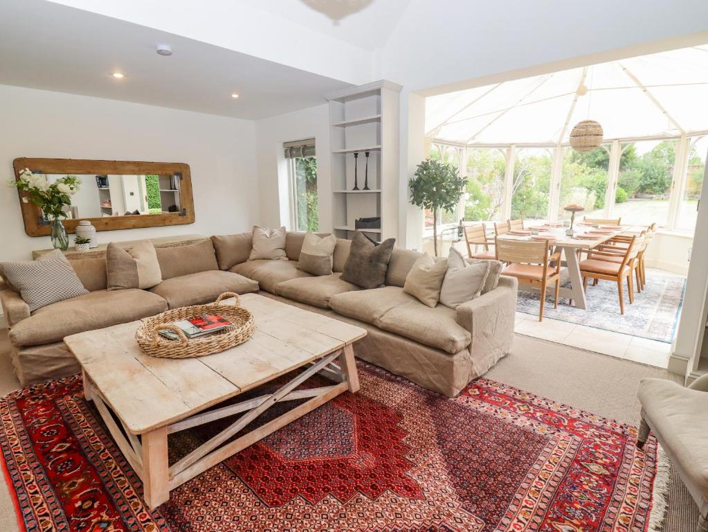 Creswyke House, Moreton in Marsh (updated prices 2024)