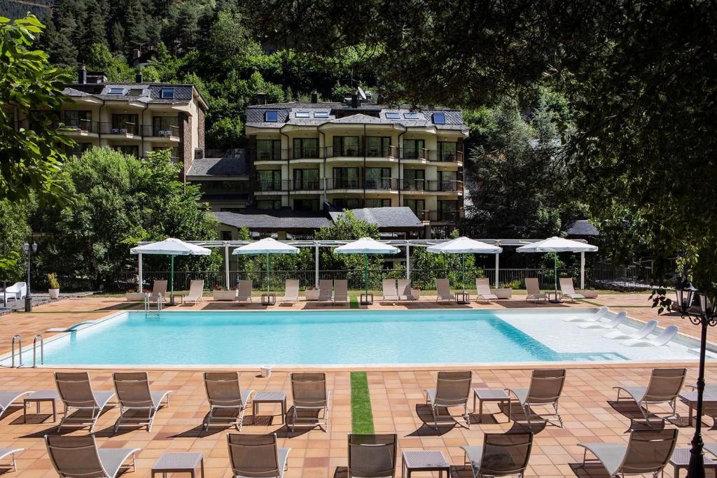 Bazén v ubytování Hotel Sant Gothard nebo v jeho okolí