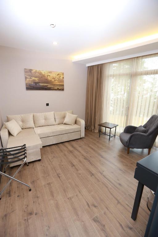 Posezení v ubytování PENTAHOR HOTEL