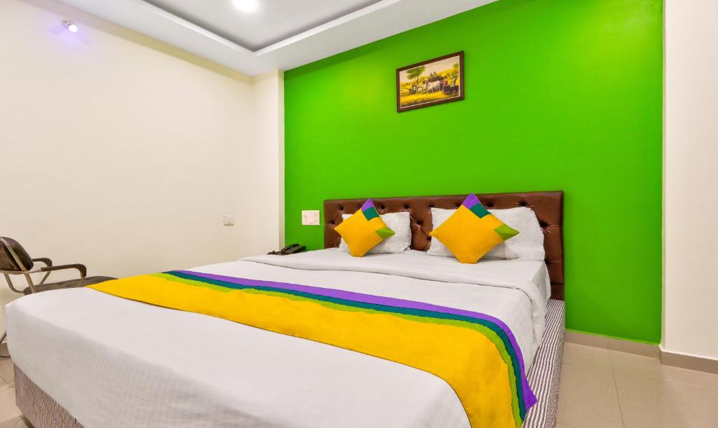 Postel nebo postele na pokoji v ubytování Itsy Hotels Carnival Inn