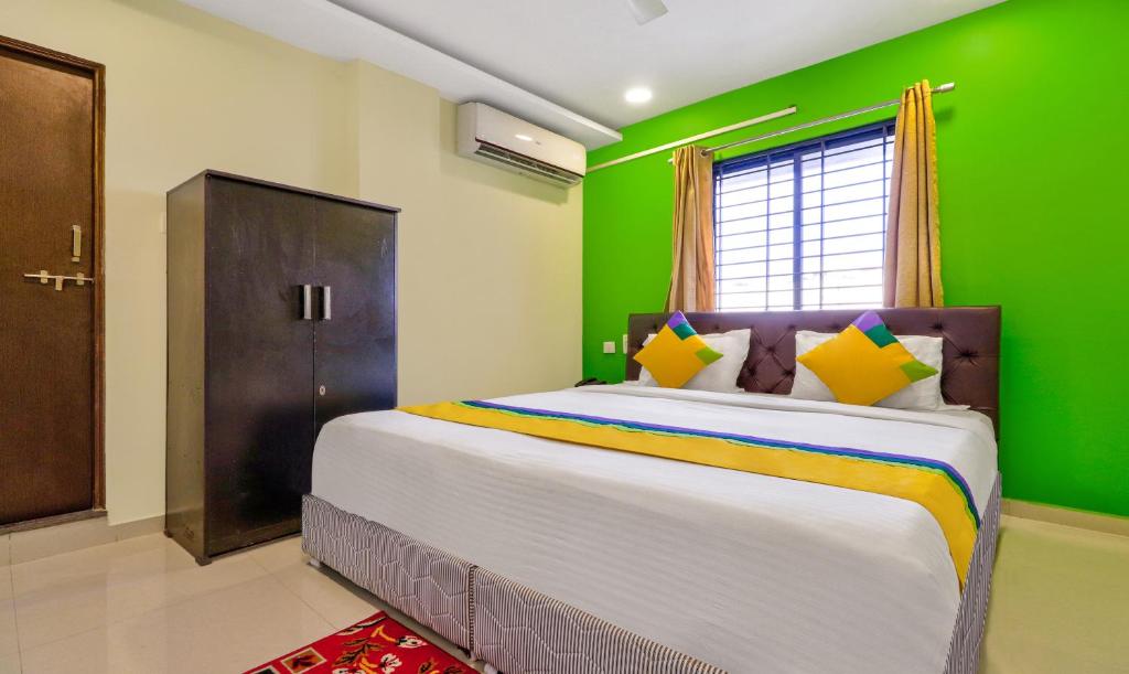Postel nebo postele na pokoji v ubytování Itsy Hotels Carnival Inn