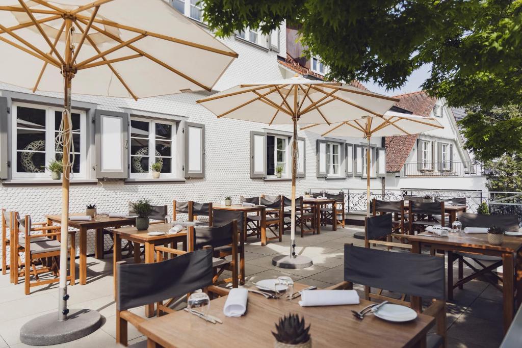 Restaurace v ubytování Hotel Caraleon