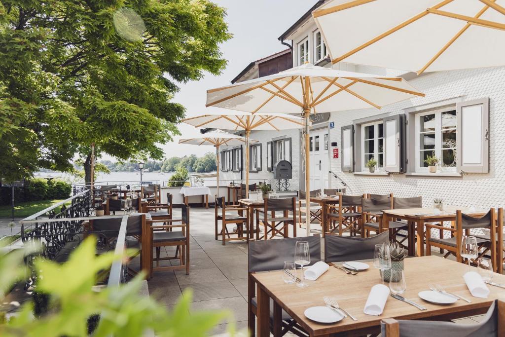Restaurace v ubytování Hotel Caraleon