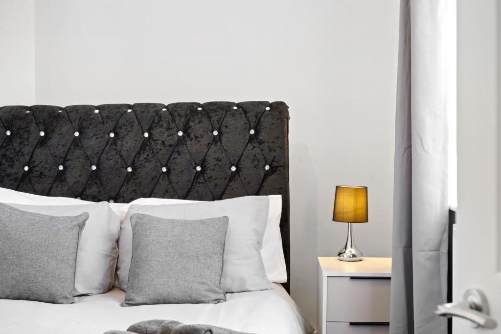 Just Renovated Hanley House by Xenox Property Group