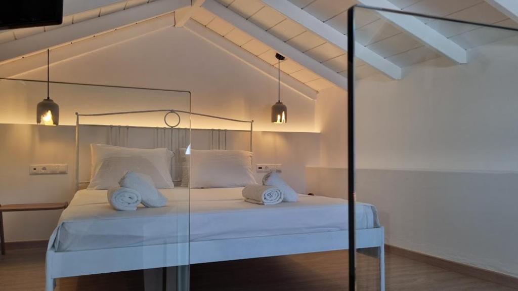 Voodi või voodid majutusasutuse Hotel Alexandra toas