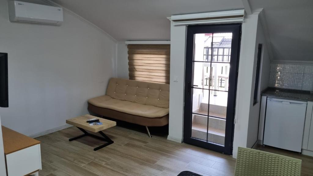 Yaşam Park Residence - Fethiye Calis Beach - One-Bedroom Apartment With Balcony
