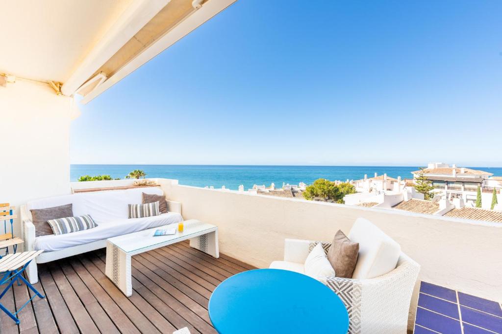 Calahonda del sol - Front line apartment with Sea View i ...