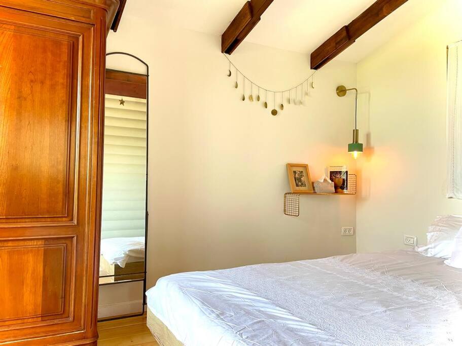 Postel nebo postele na pokoji v ubytování Solara Cabin