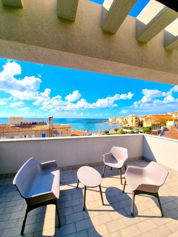 Balkón alebo terasa v ubytovaní Royal Sea House