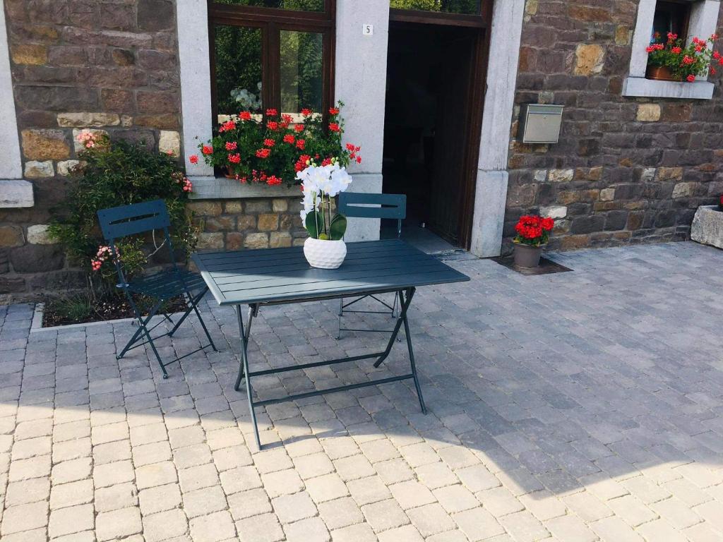Patio nebo venkovní prostory v ubytování Le chant de l Aisne