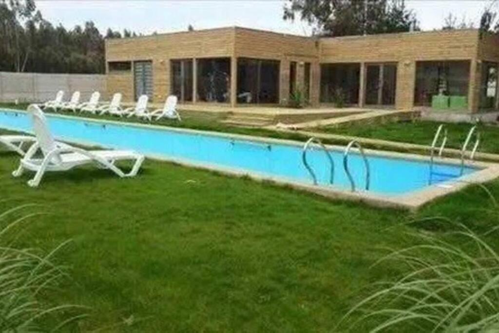 Bazén v ubytování Lugar encantador en condominio en Mirasol nebo v jeho okolí