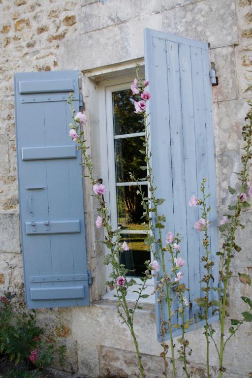 Zdjęcie z galerii obiektu Gîte Rochellier - Charente-Maritime w mieście Cravans