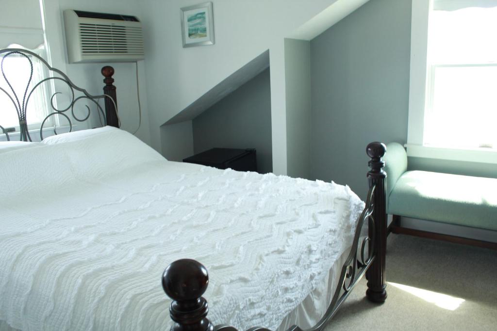 By The Sea Guests Bed & Breakfast and Suites - 海滨大号床间 - 带一张大号床 - 307