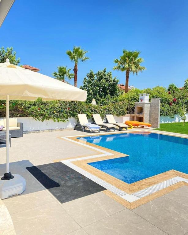 Bazén v ubytování Villa Organic Dalyan - 6 Person Private Luxury Villa nebo v jeho okolí