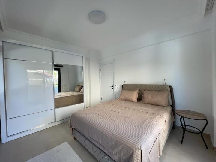 Postel nebo postele na pokoji v ubytování Villa Organic Dalyan - 6 Person Private Luxury Villa