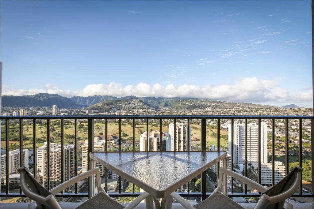 Aston Waikiki Sunset - Suite Mit 1 Schlafzimmer Und Bergblick